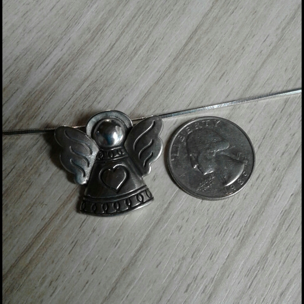 Sterling angel on sterling chain - Picture 6 of 6